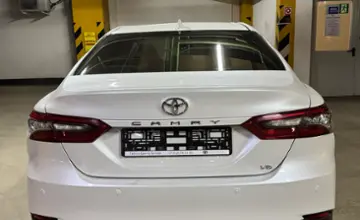 Toyota Camry 2022 года за 14 000 000 тг. в Актюбинская область фото 2