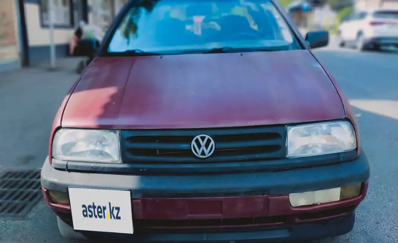 Volkswagen Vento 1992 года за 800 000 тг. в Алматы