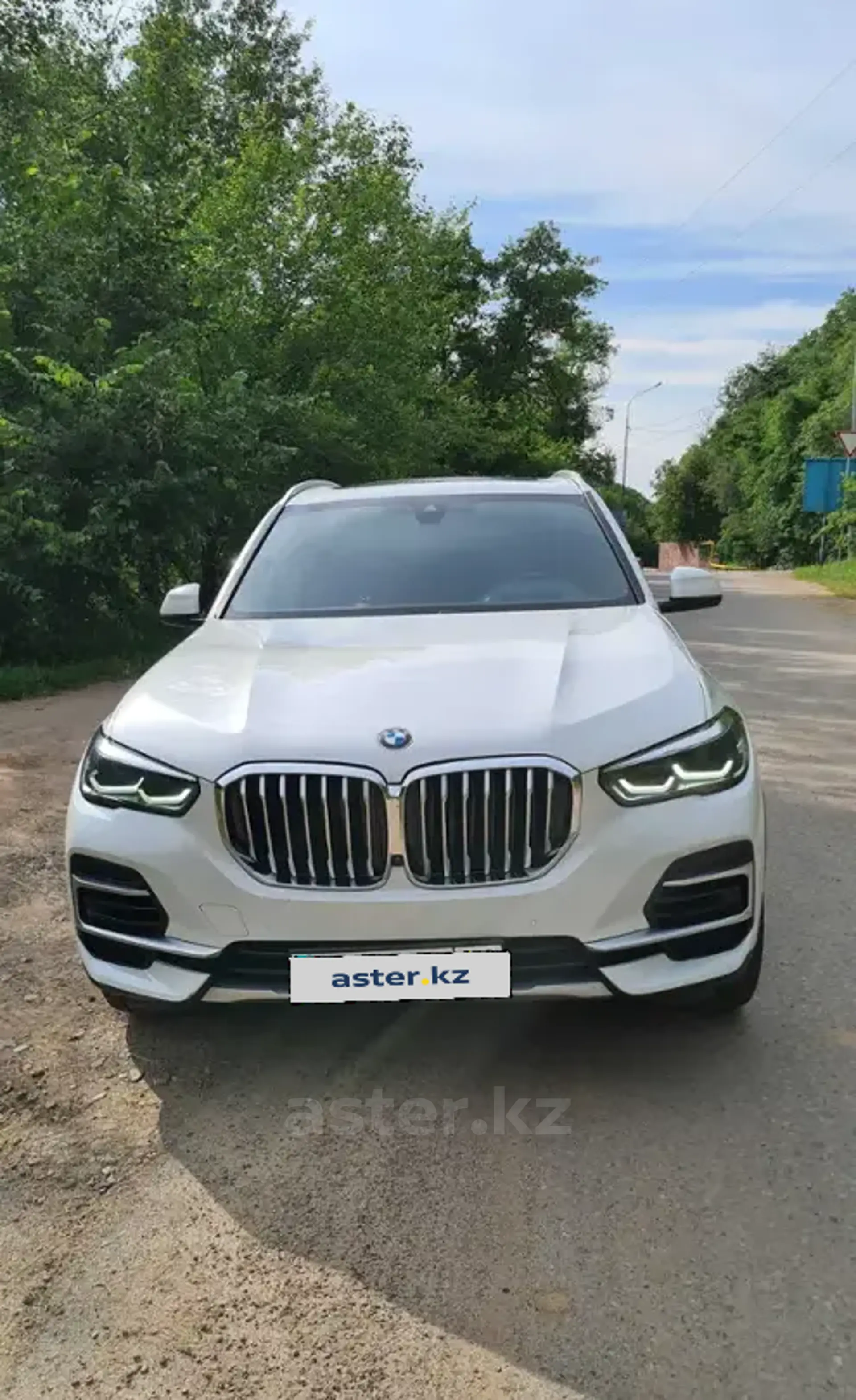 BMW X5 2023 года за 45 000 000 тг. в Алматы фото 3