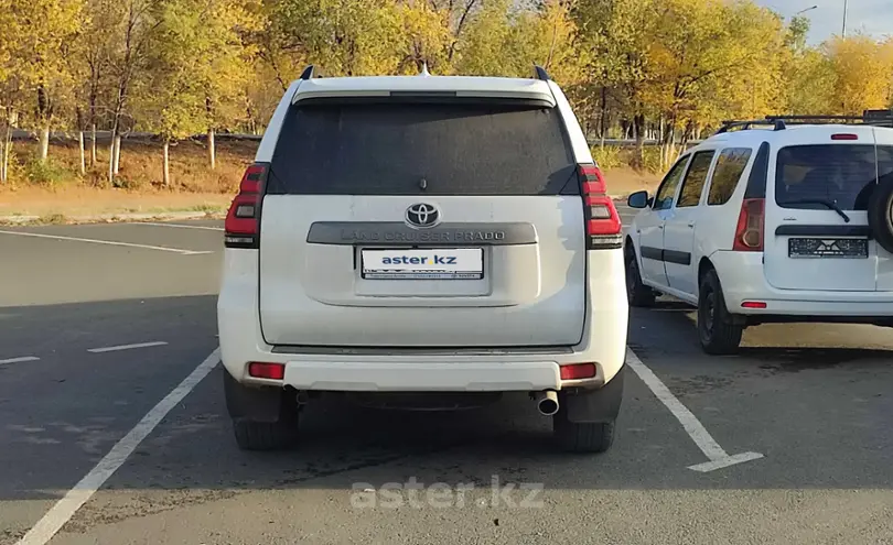 Toyota Land Cruiser Prado 2021 года за 28 000 000 тг. в Уральск фото 4
