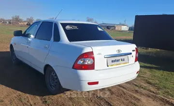 LADA (ВАЗ) Priora 2013 года за 2 000 000 тг. в Уральск фото 3