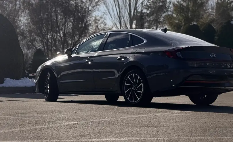 Hyundai Sonata 2022 года за 12 200 000 тг. в Алматы фото 4