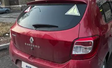 Renault Sandero 2015 года за 3 200 000 тг. в Караганда фото 3
