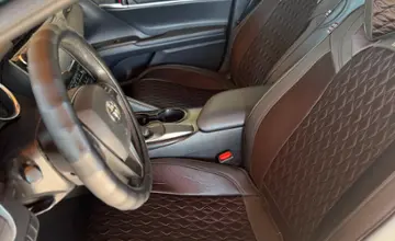 Toyota Camry 2019 года за 10 500 000 тг. в Алматы