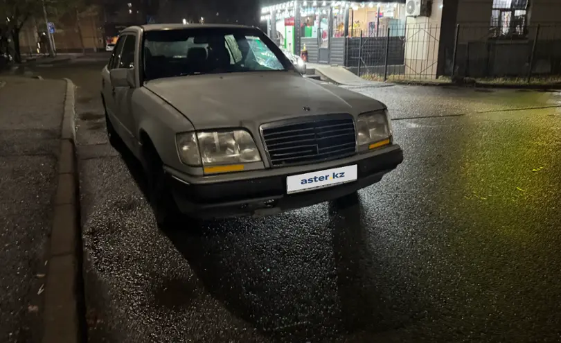 Mercedes-Benz E-Класс 1992 года за 700 000 тг. в Талдыкорган