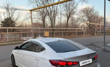 Hyundai Elantra 2018 года за 6 000 000 тг. в Алматы фото 2