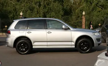 Volkswagen Touareg 2008 года за 5 350 000 тг. в Алматы фото 4