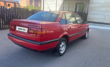 Volkswagen Passat 1993 года за 1 900 000 тг. в Караганда фото 4
