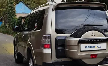 Mitsubishi Pajero 2006 года за 10 500 000 тг. в Алматы фото 2