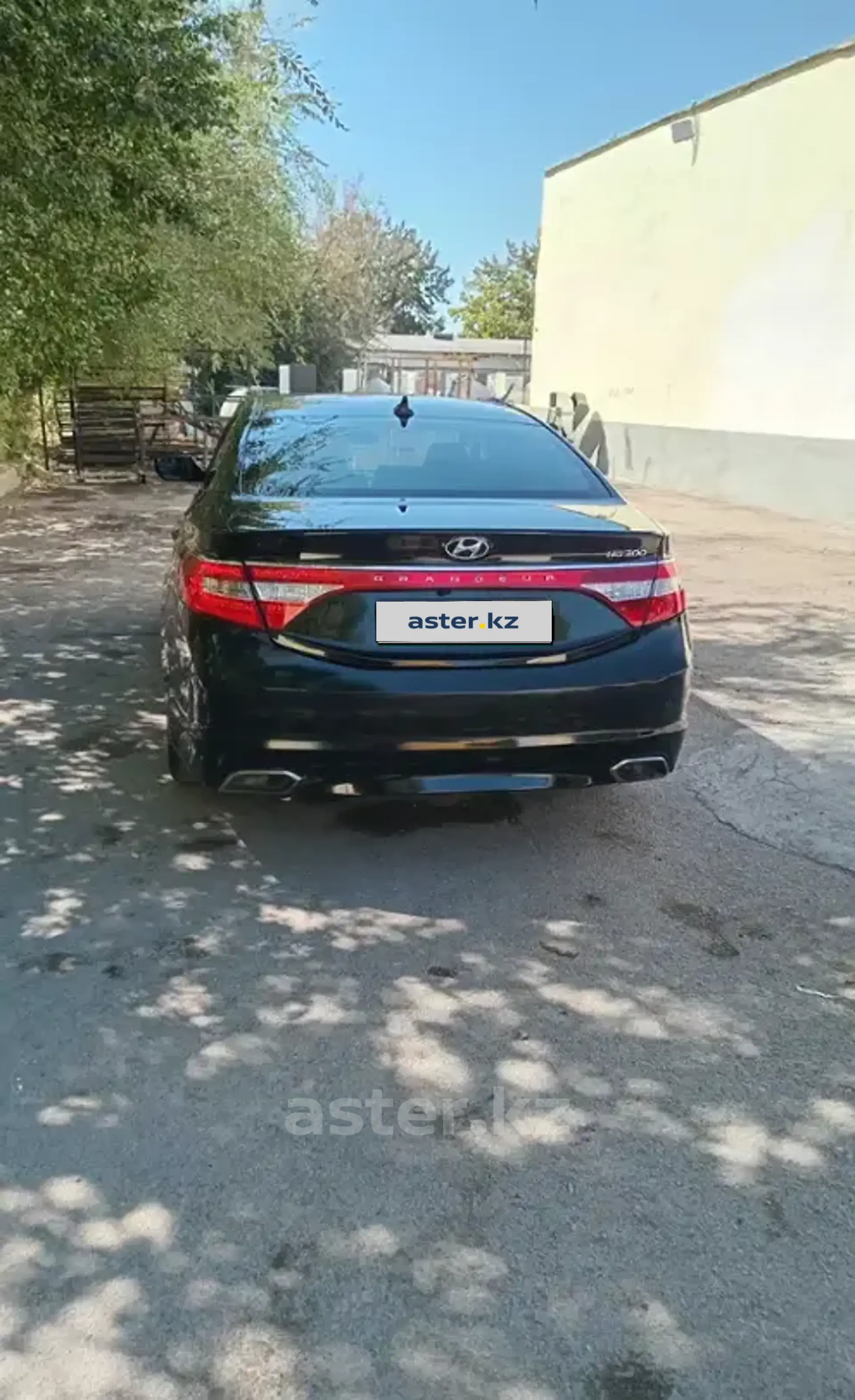 Hyundai Grandeur 2015 года за 8 666 666 тг. в Шымкент