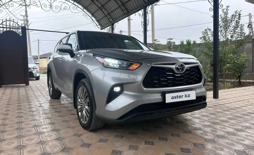 Toyota Highlander 2022 года за 21 000 000 тг. в Шымкент фото 3