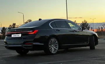 BMW 7 серии 2021 года за 48 000 000 тг. в Астана