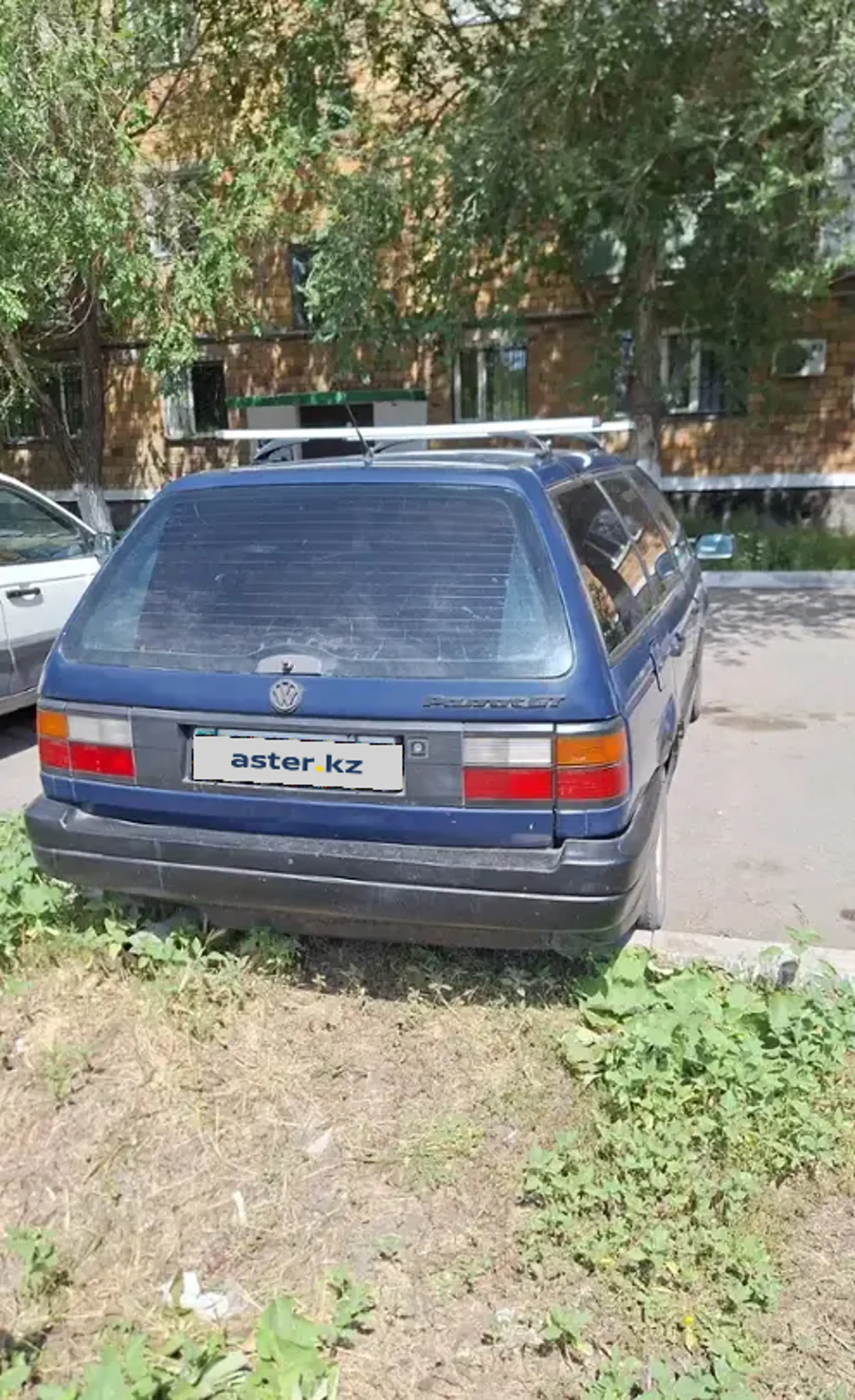 Volkswagen Passat 1993 года за 1 000 000 тг. в Карагандинская область фото 4