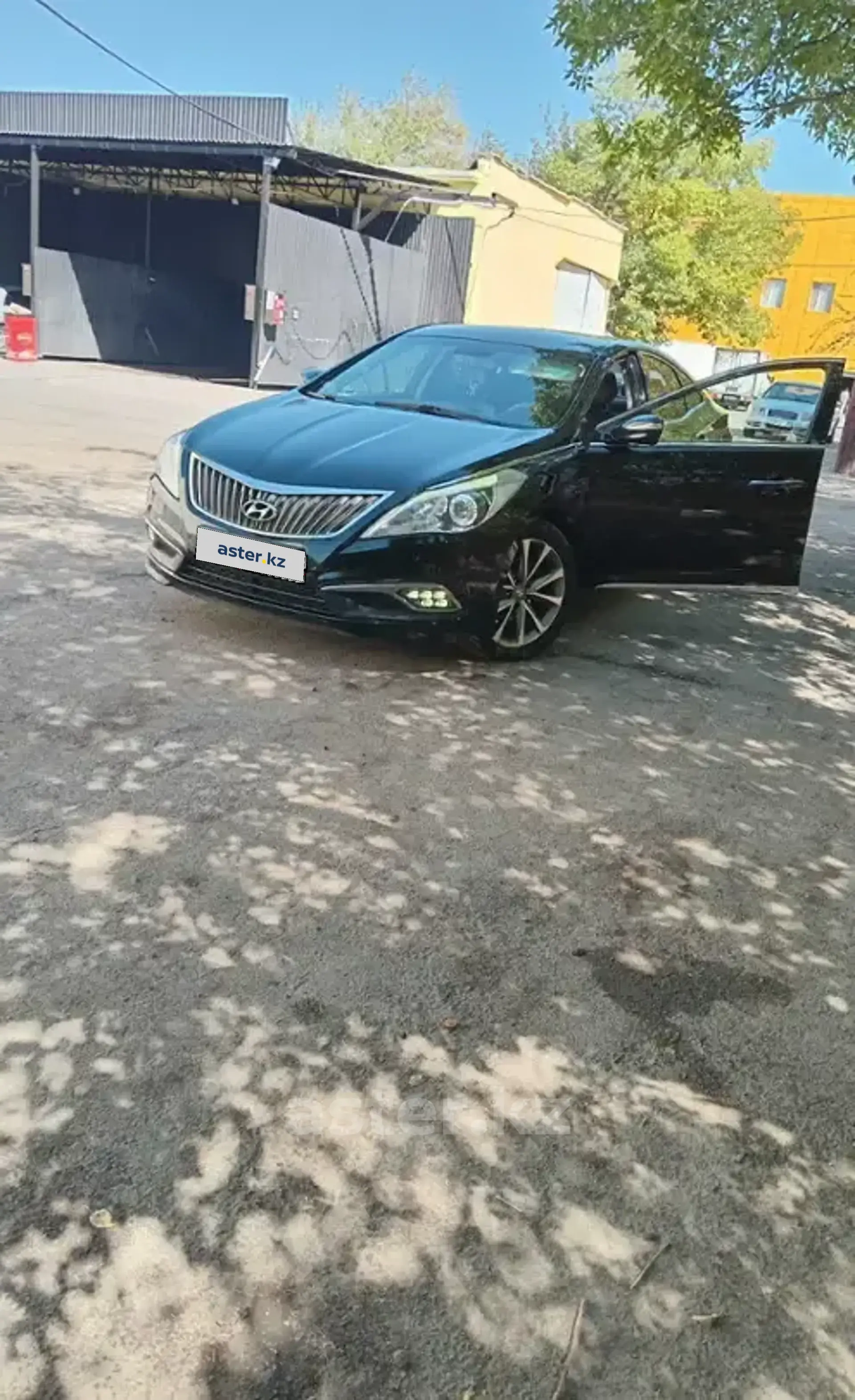 Hyundai Grandeur 2015 года за 8 666 666 тг. в Шымкент фото 2