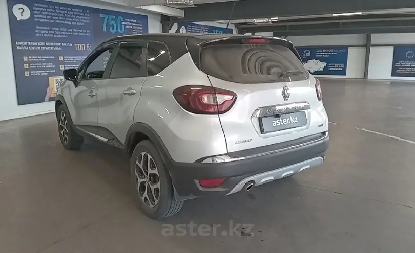 Renault Kaptur 2018 года за 5 800 000 тг. в Астана фото 3