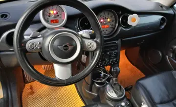 MINI Hatch 2005 года за 5 200 000 тг. в Алматы фото 4