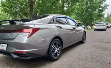 Hyundai Elantra 2021 года за 10 000 000 тг. в Астана