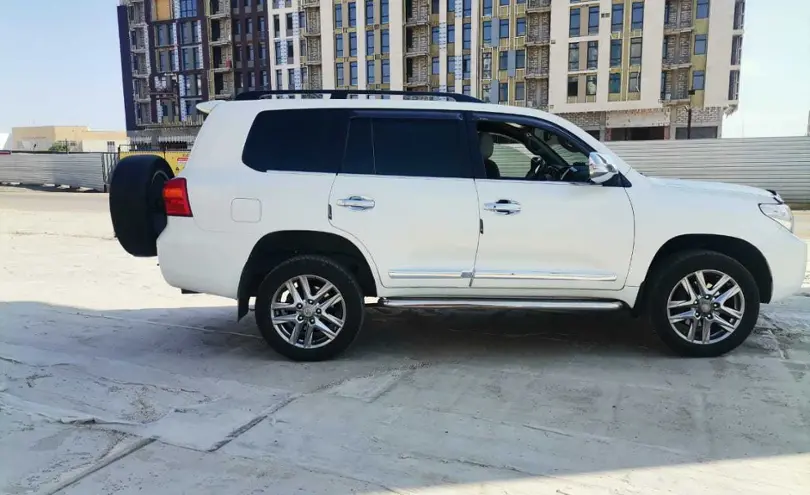 Toyota Land Cruiser 2013 года за 23 500 000 тг. в Астана фото 2