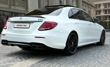 Mercedes-Benz E-Класс AMG 2018 года за 36 500 000 тг. в Алматы фото 4