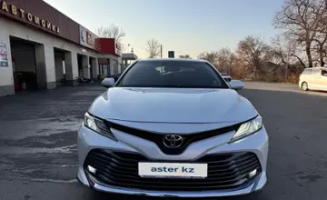 Toyota Camry 2019 года за 14 500 000 тг. в Алматы фото 3