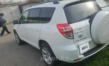 Toyota RAV4 2010 года за 7 700 000 тг. в Алматы фото 4