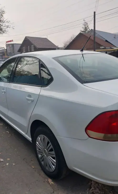 Volkswagen Polo 2014 года за 4 460 000 тг. в Алматы фото 2