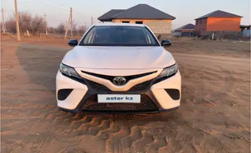 Toyota Camry 2019 года за 12 650 000 тг. в Актобе фото 1