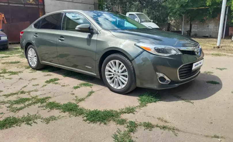 Toyota Avalon 2013 года за 8 500 000 тг. в Уральск