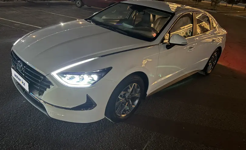 Hyundai Sonata 2023 года за 11 800 000 тг. в Астана