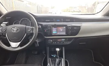 Toyota Corolla 2014 года за 6 900 000 тг. в Атырау фото 4