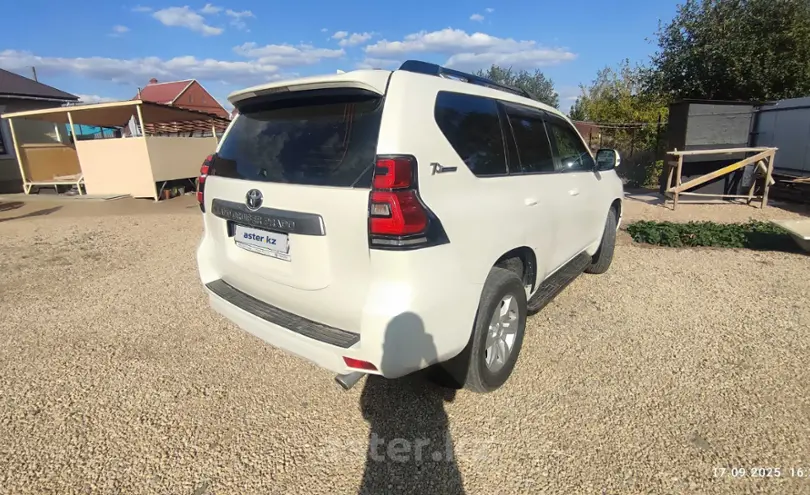 Toyota Land Cruiser Prado 2021 года за 28 000 000 тг. в Уральск