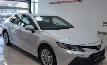 Toyota Camry 2023 года за 17 400 000 тг. в Астана фото 3