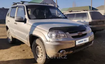 Chevrolet Niva 2014 года за 2 700 000 тг. в Актобе фото 2