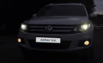 Volkswagen Tiguan 2014 года за 8 500 000 тг. в Астана фото 2