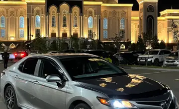 Toyota Camry 2021 года за 13 900 000 тг. в Астана фото 3