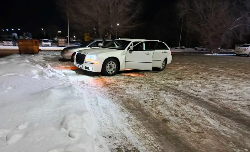 Chrysler 300C 2005 года за 5 500 000 тг. в Восточно-Казахстанская область фото 5