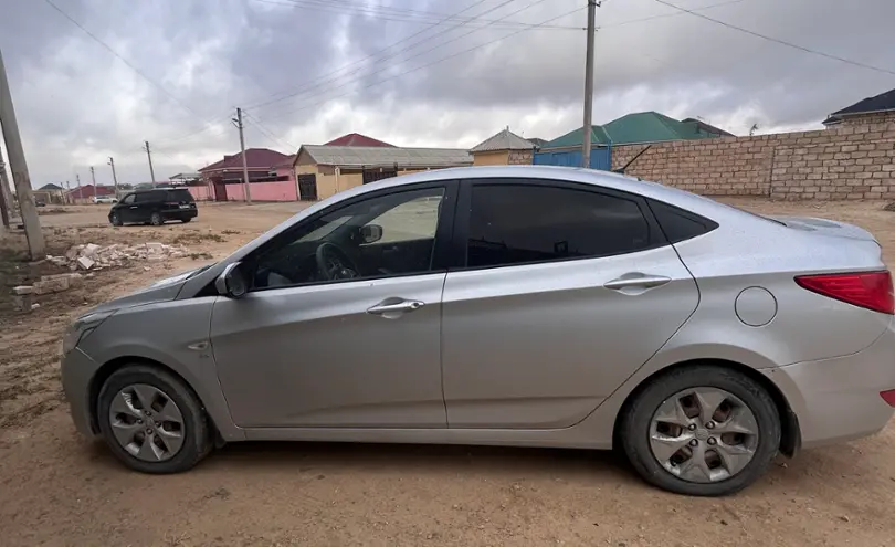 Hyundai Accent 2015 года за 5 200 000 тг. в Мангистауская область фото 4