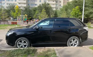 Mitsubishi Outlander 2013 года за 7 000 000 тг. в Астана фото 1