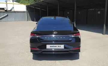 Hyundai Elantra 2022 года за 12 000 000 тг. в Алматы фото 3