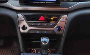 Hyundai Elantra 2018 года за 6 000 000 тг. в Алматы фото 5