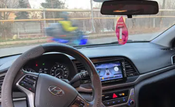 Hyundai Elantra 2018 года за 6 000 000 тг. в Алматы фото 4