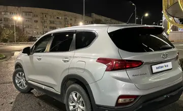 Hyundai Santa Fe 2019 года за 12 000 000 тг. в Алматы