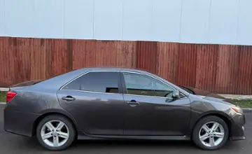 Toyota Camry 2014 года за 8 400 000 тг. в Алматы фото 2