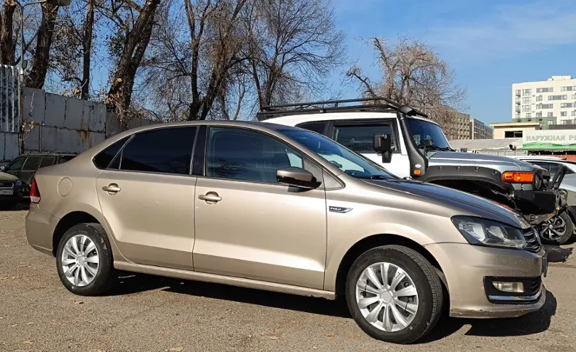 Volkswagen Polo 2018 года за 5 200 000 тг. в Алматы фото 2