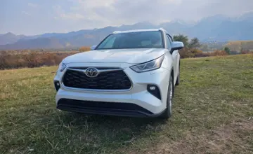 Toyota Highlander 2024 года за 39 000 000 тг. в Алматы фото 2