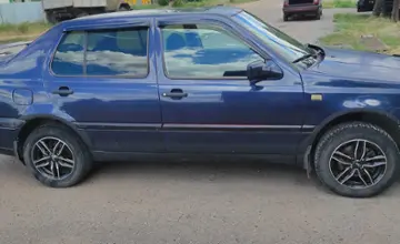 Volkswagen Vento 1994 года за 1 700 000 тг. в Караганда фото 4