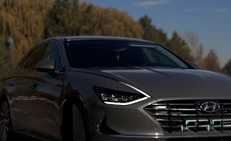 Hyundai Sonata 2022 года за 12 200 000 тг. в Алматы фото 3