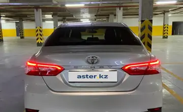 Toyota Camry 2019 года за 13 800 000 тг. в Астана фото 3