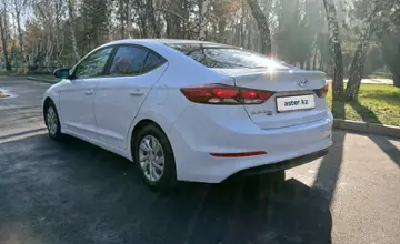 Hyundai Elantra 2018 года за 6 500 000 тг. в Алматы фото 3
