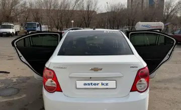Chevrolet Aveo 2015 года за 3 750 000 тг. в Алматы фото 2